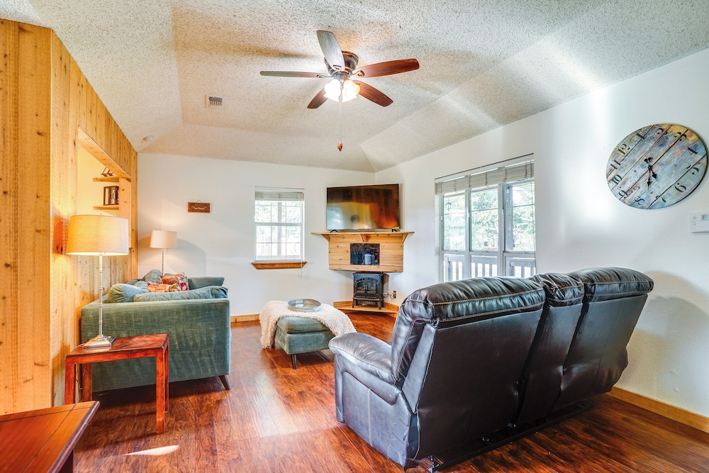 Peace, Space & Starry Nights: Ranch Home in Azle