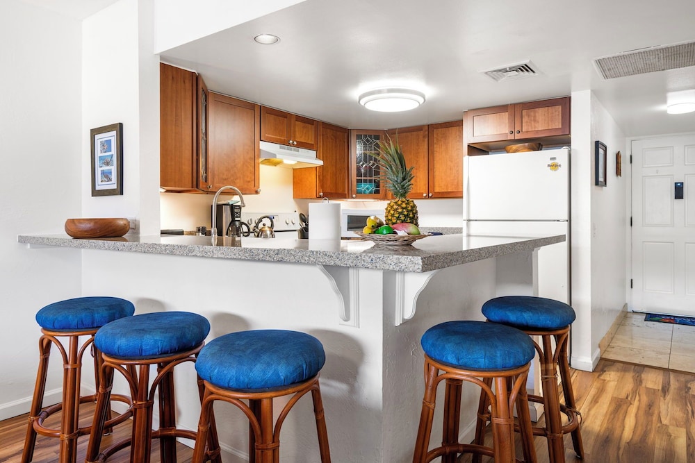 Island Retreat With Concierge - Central AC - Walk to Beach - Vrkcv