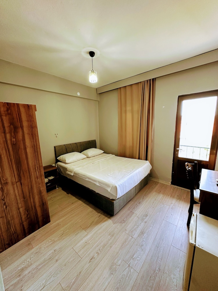 Viyana Otel