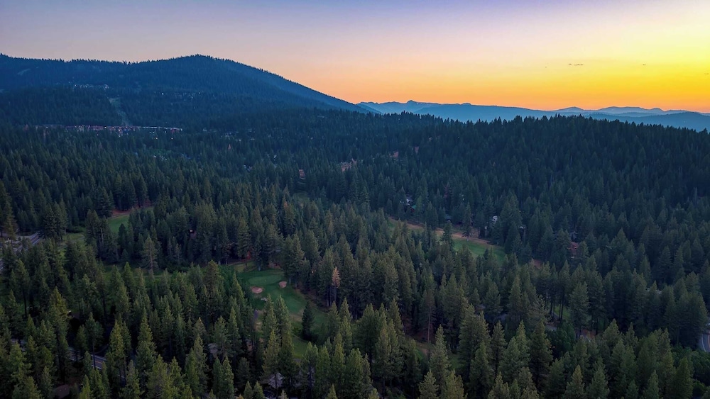 Northstar Haven Cozy-chic Retreat Near Lake Tahoe & Downtown Truckee