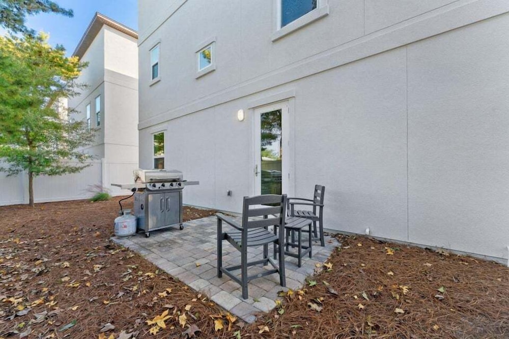 Sungazer Chateau view 5