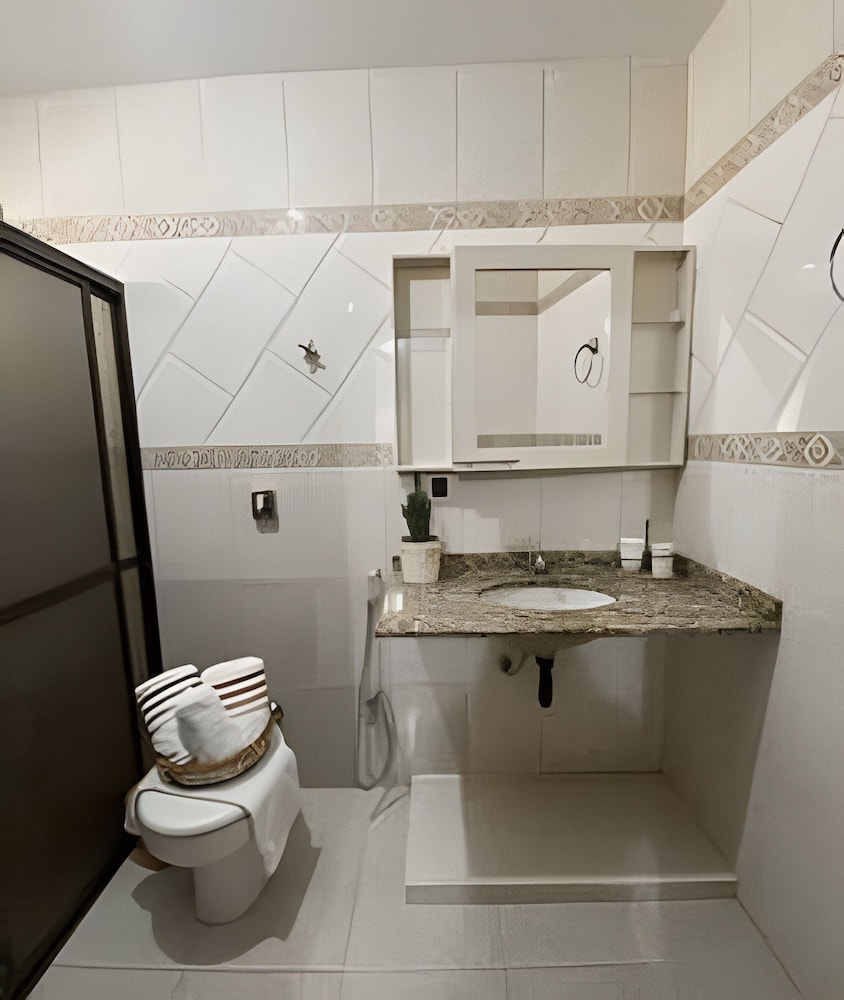 Casa 3 suites 1 quarto piscina AC 10 Hos