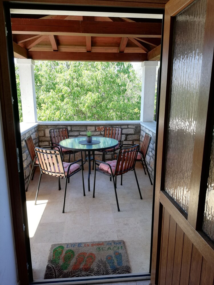 Villa Valeta 500 Meters From the Beach view 3