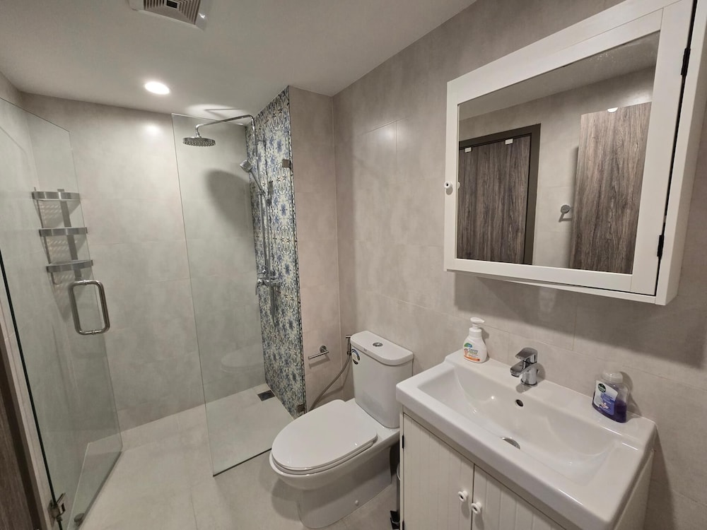 Pool Side Retreat- 1 BED TC-B105