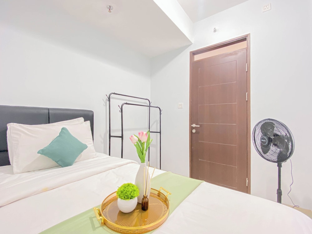 Good and Cozy Stay 2BR Apartment at Mekarwangi Square Cibaduyut
