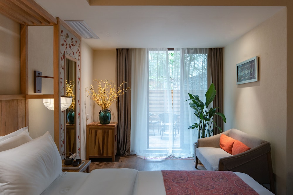The Apsara Lodge