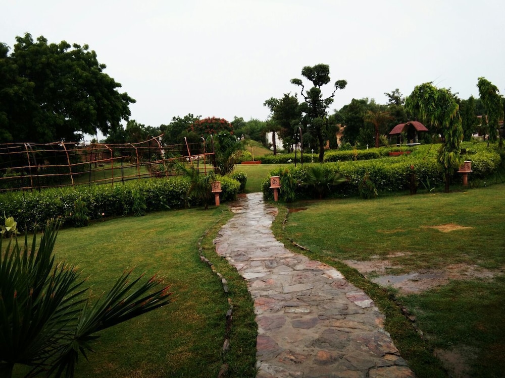 Raj Mahal Resort & Spa