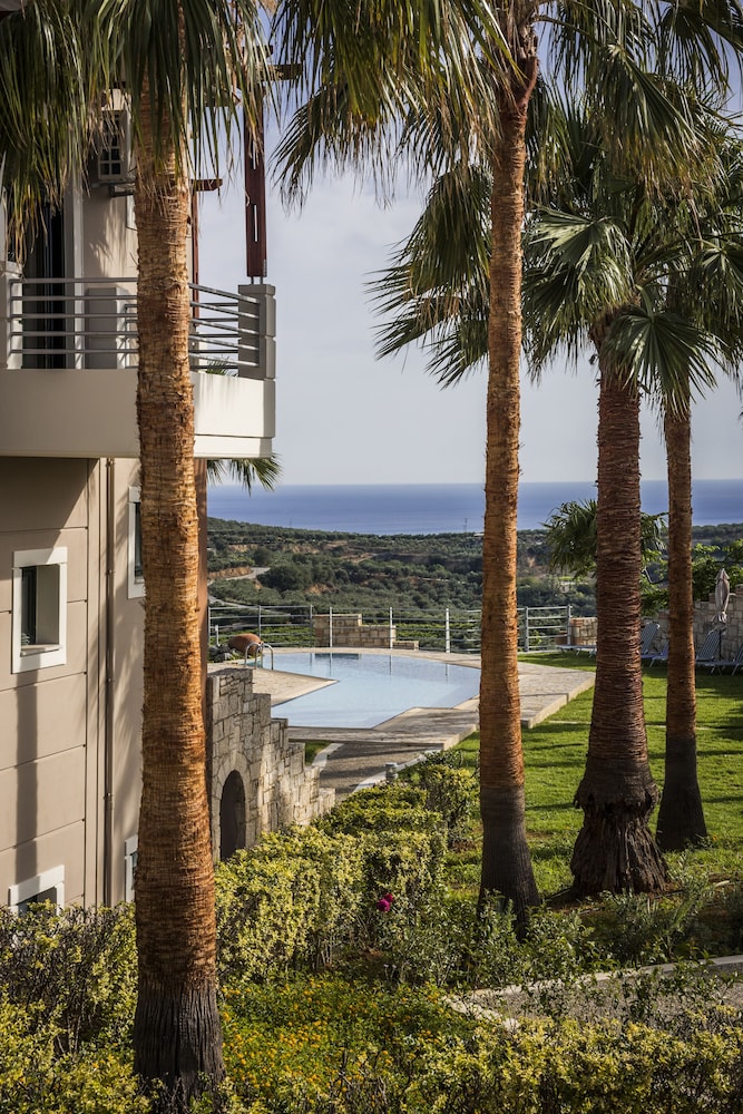 Athina Luxury Villas