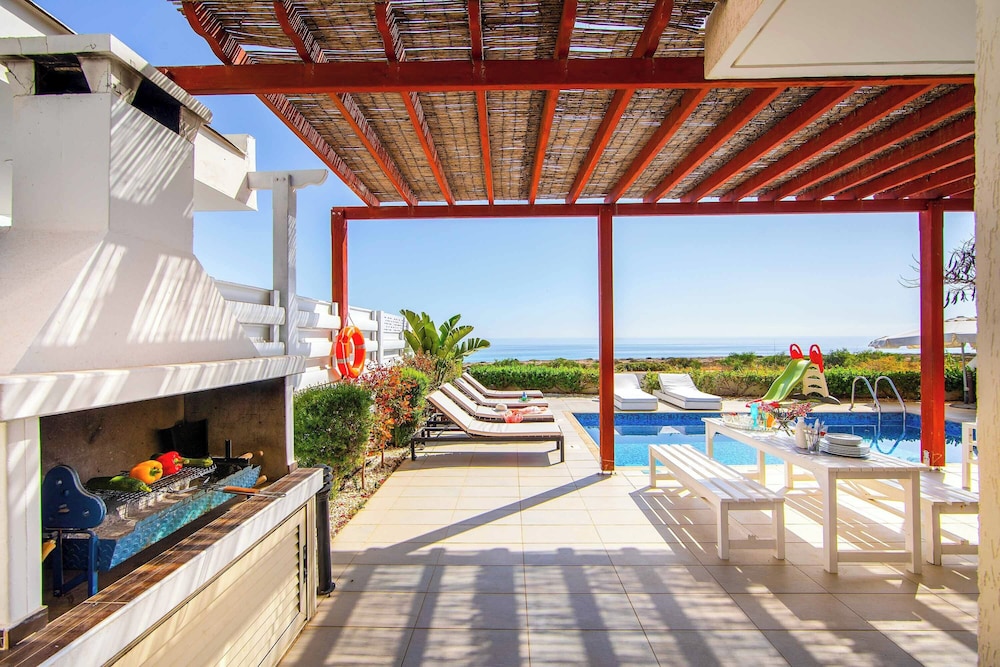 Protaras Artisan Seafront Villa 6