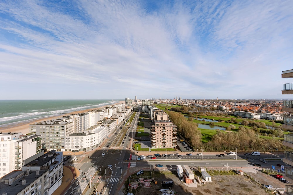 Ostend Luxury 4-guest Balcony and Free Parking