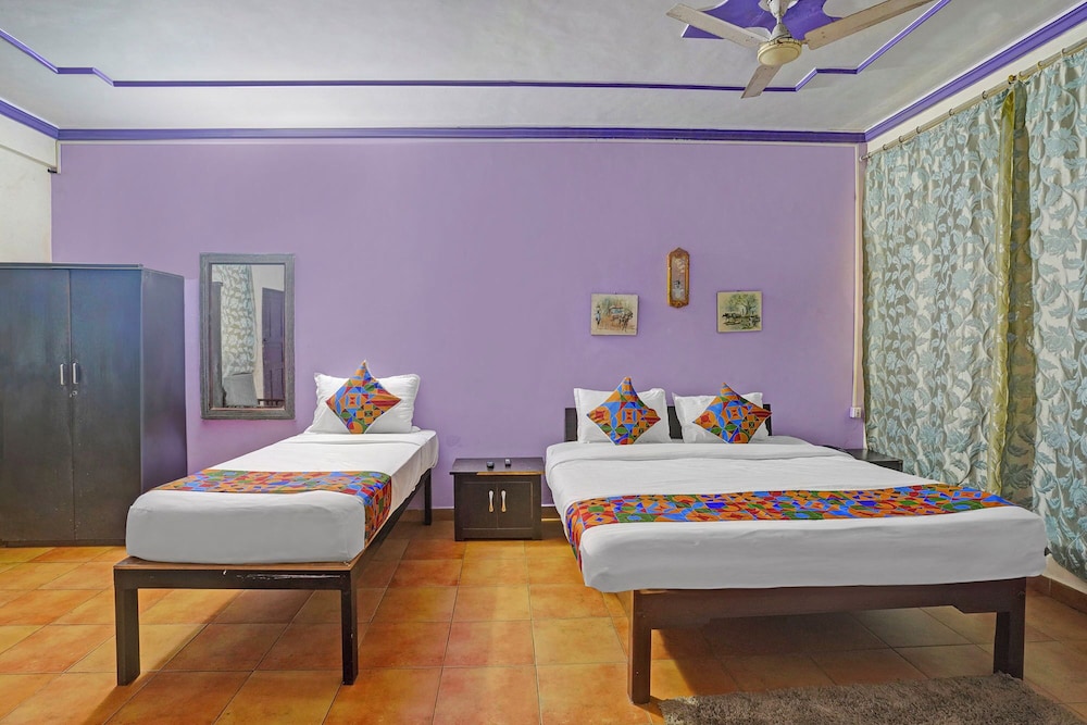 Fabhotel Golden Horizon