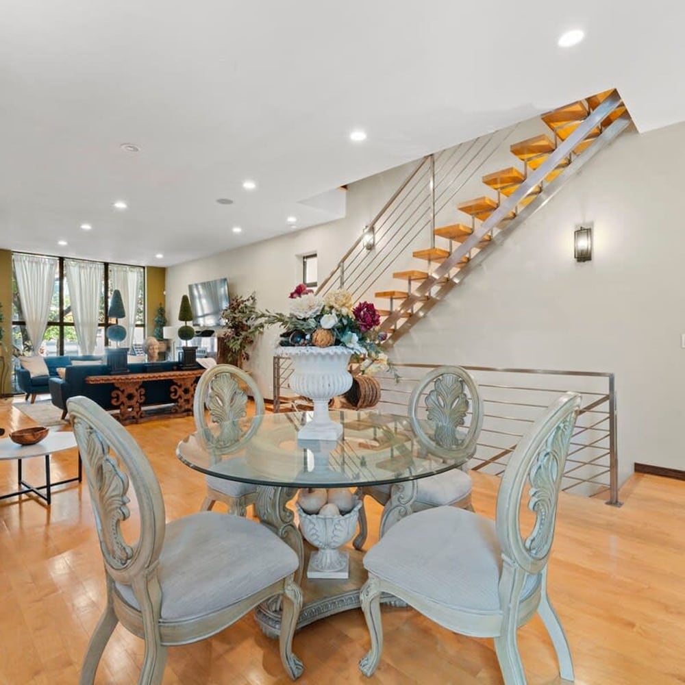 Zen Oasis of Elegance Expansive Executive Home