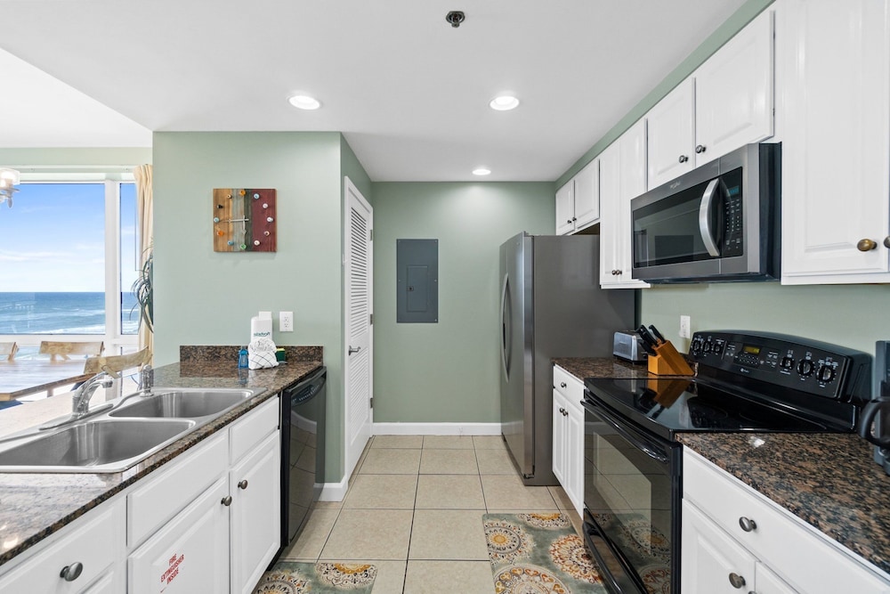 Splash Beach Resort by Panhandle Getaways