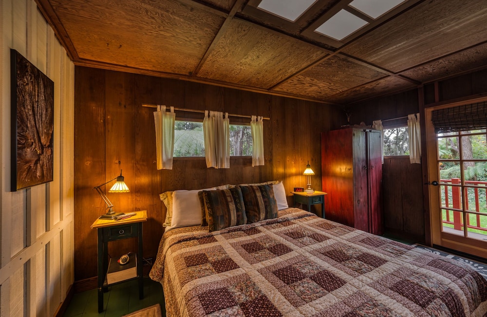 Crater Rim Cabin