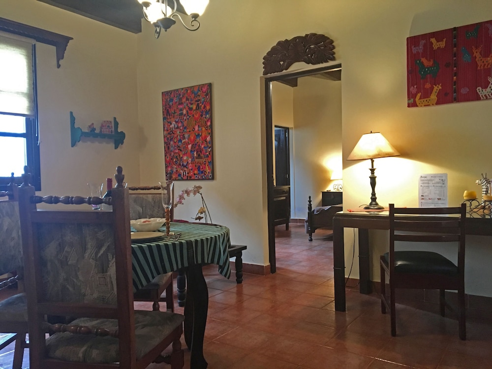 Casita El Huipil