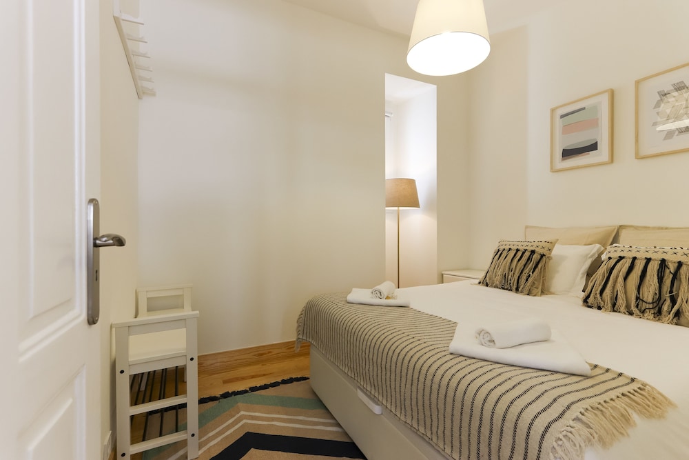 Bairro Alto Bright by Homing