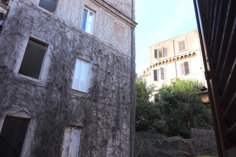 Lovely Navona Apartment