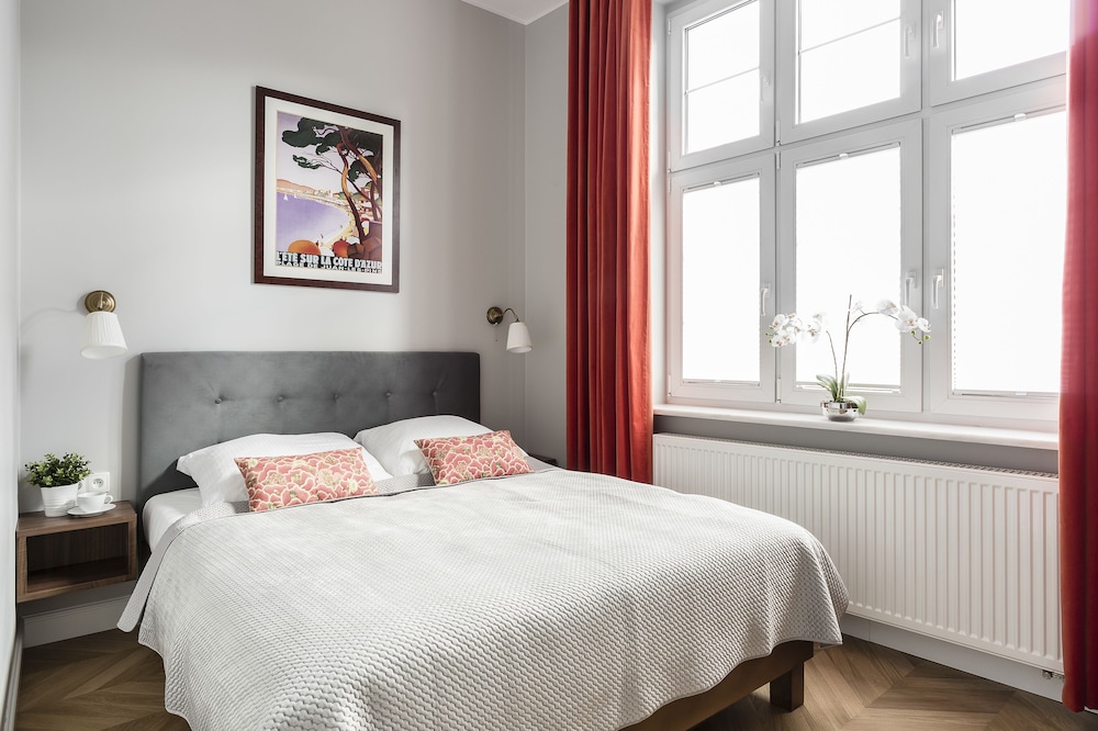 Sanhaus Apartments