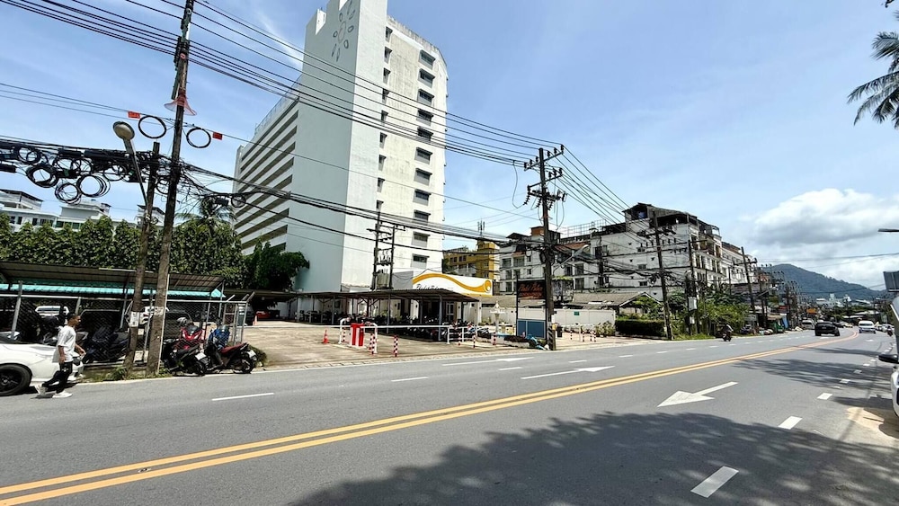 Palace - Spacious 1 Bedroom Condo With Shared Pool