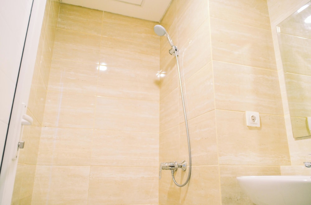 Chic and Cozy 2BR Apartment at Springwood Residence