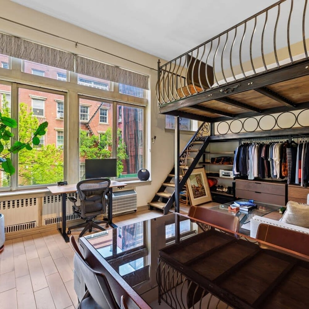 Charles Court II by Rovetravel West Village Loft