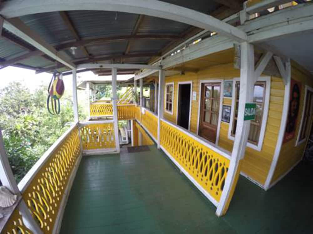 Hostal Bastimentos