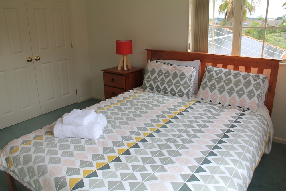 Shamrock Park Guest Home