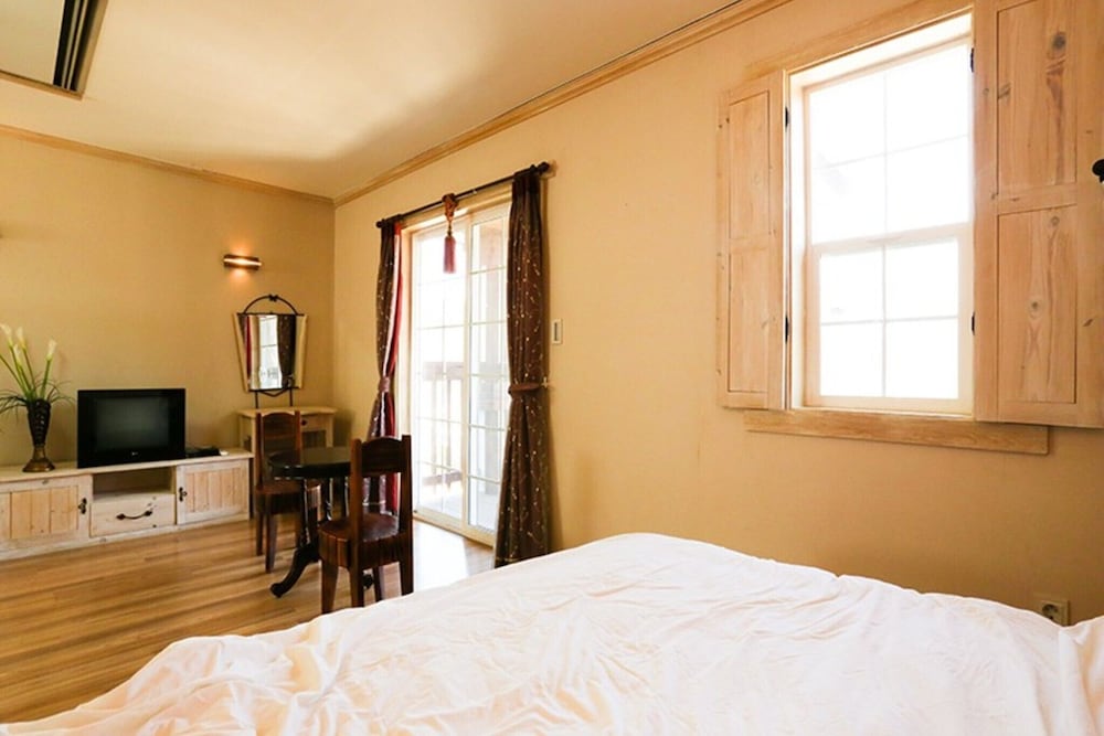 Sejong Rodem Hill Pension view 2