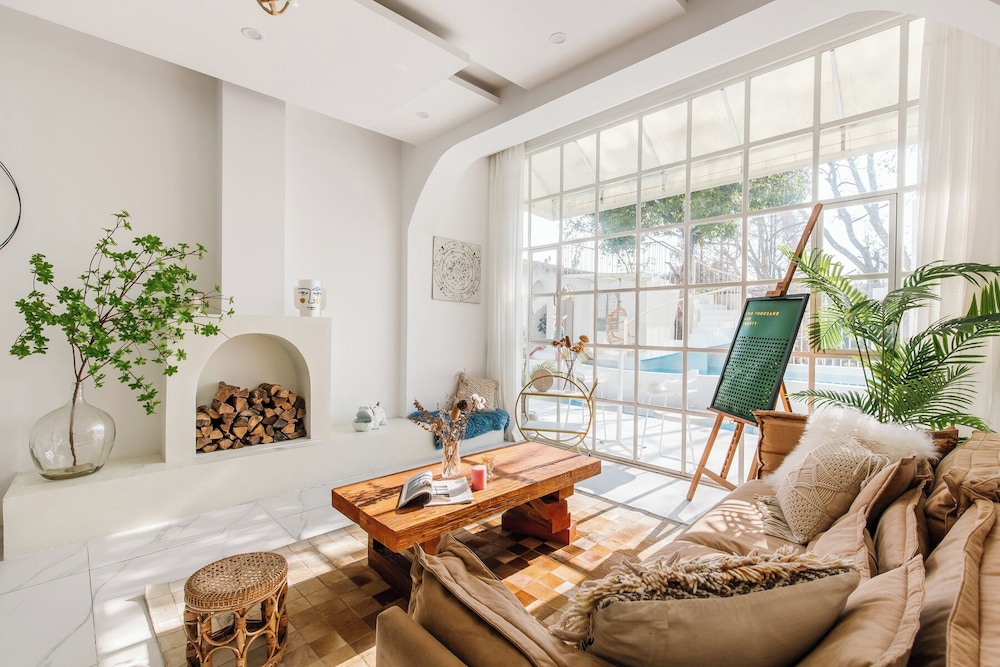 Shanghai Ruochu Designer Guesthouse-Near Shanghai Pudong Airport & Disneyland