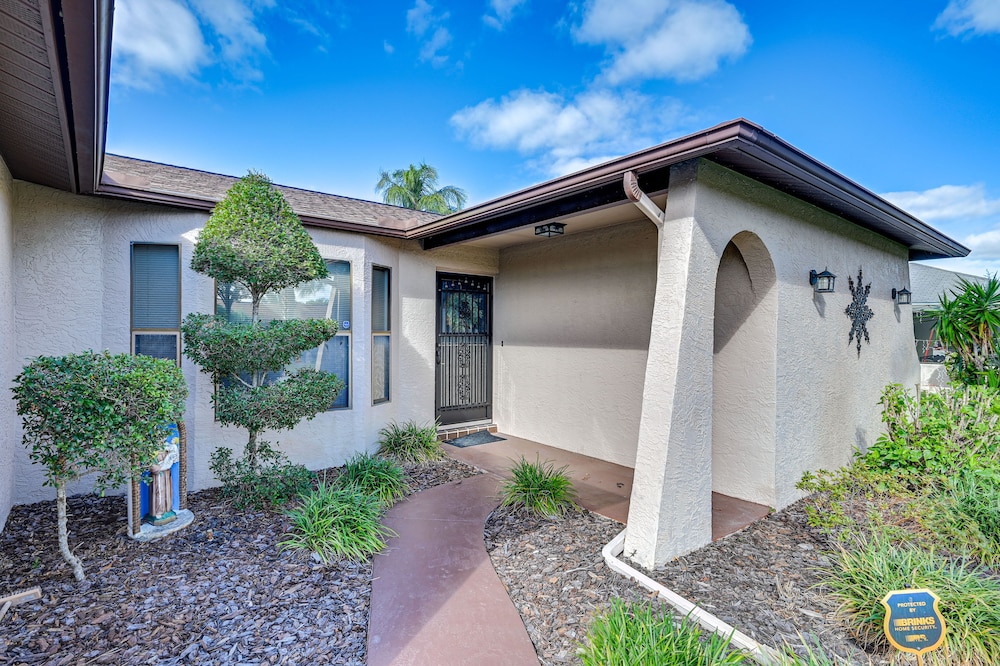 Port Richey Home w/ Pool, Near Beach Park! view 5