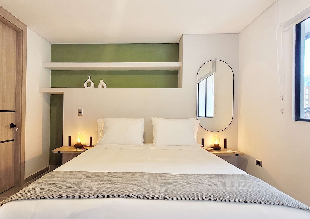 w Charming 3BR w Amazing Deco in Medellin