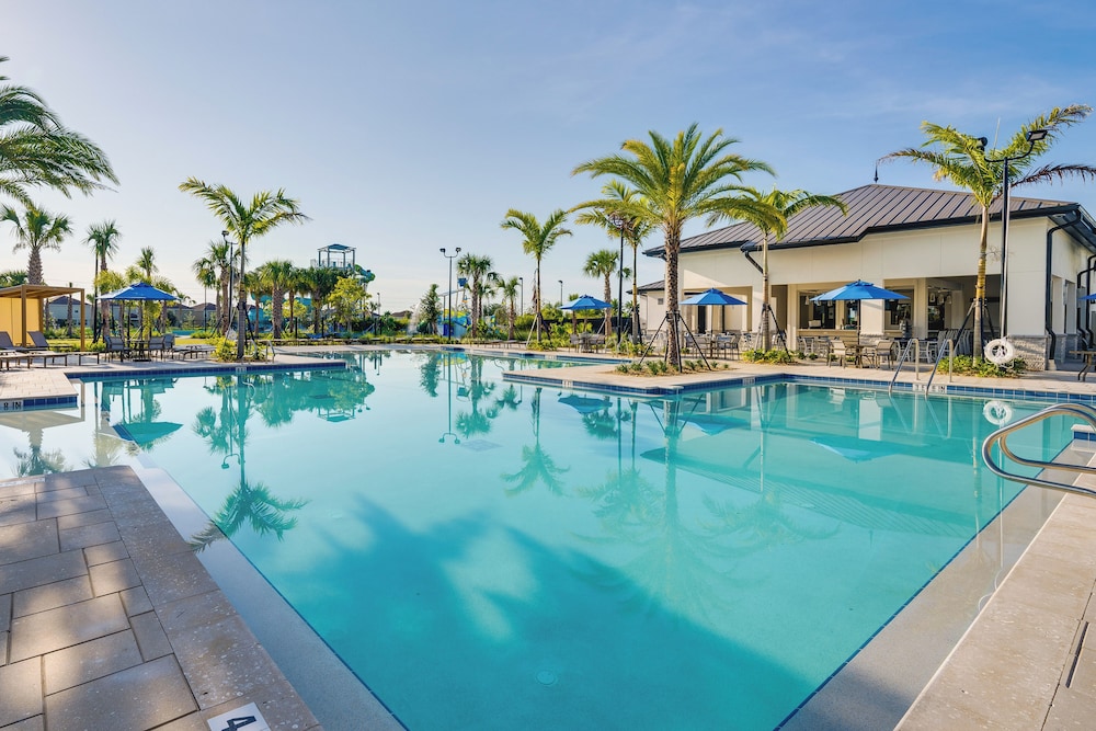Family Oasis in Championsgate: Private Pool!