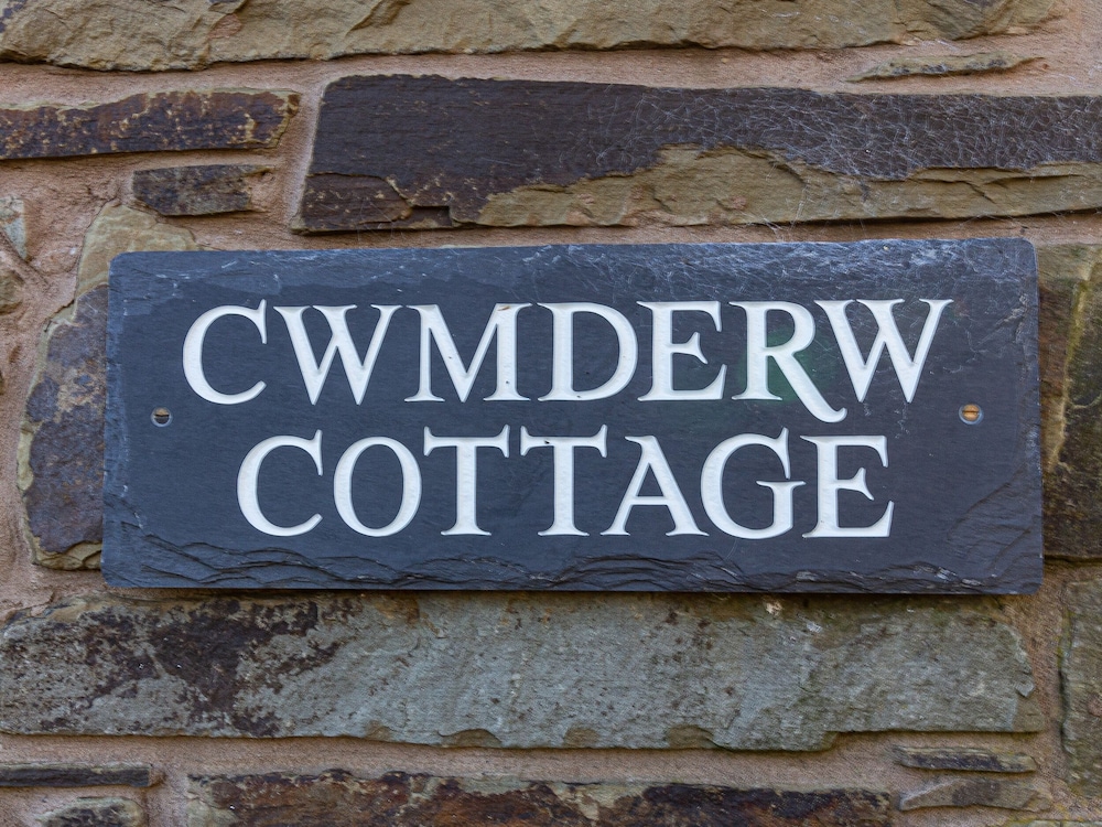 Cwm Derw Cottage view 2