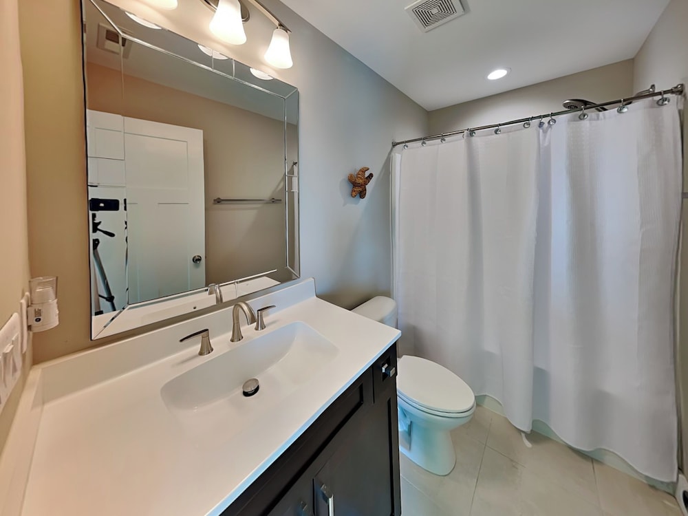 Shore Sounds Fun by Topsail Realty