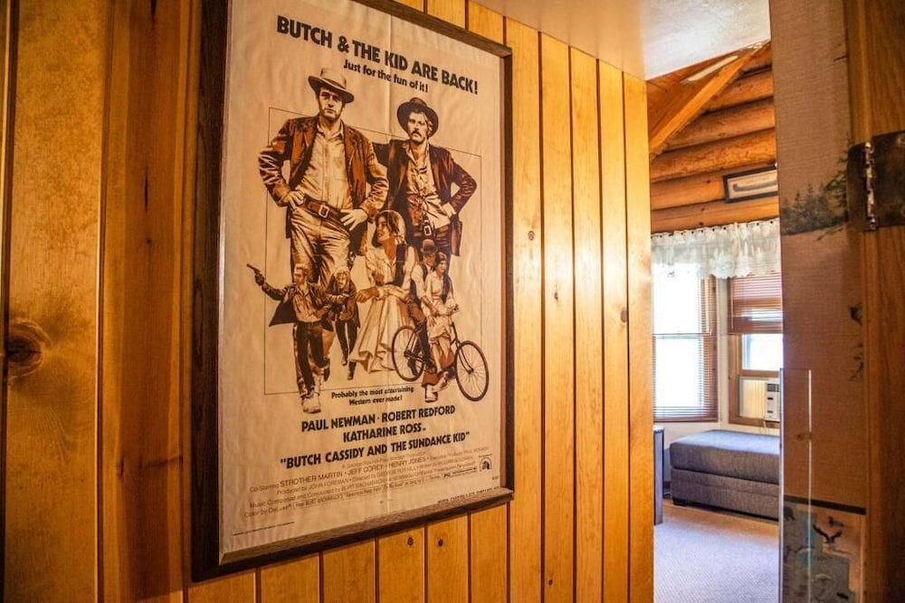 Eagle's Nest Lodge