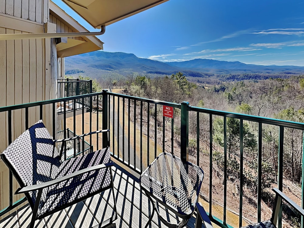 Mountain Vista by Jackson Mountain Rentals