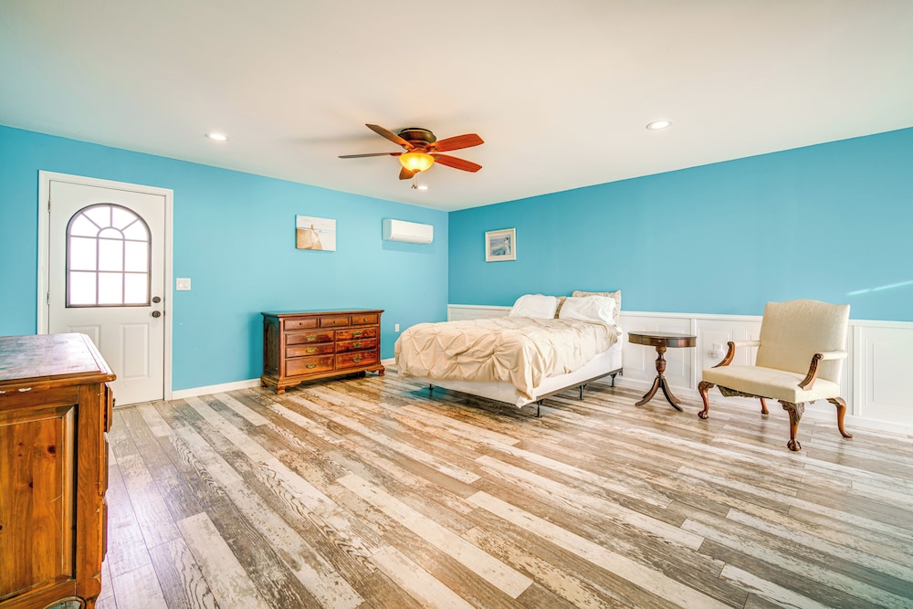 8 Blocks to Beach: Bbq-ready North Cape May Home!