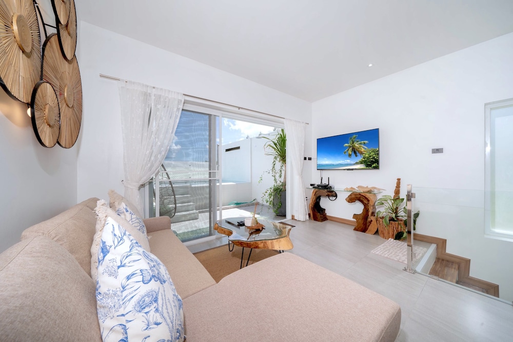4-Storey Villa Mare with Seaview Pool