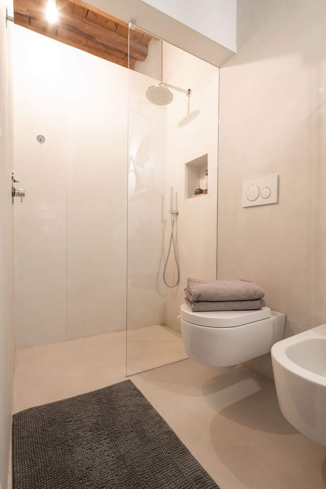 Officine Cavour Apartments