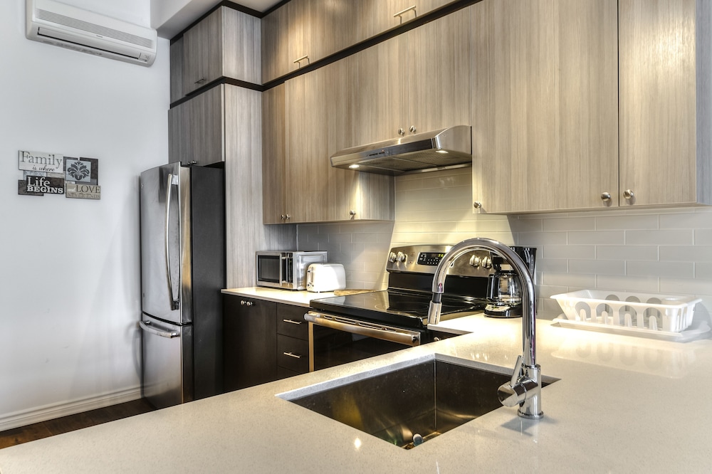 St Laurent Apartments