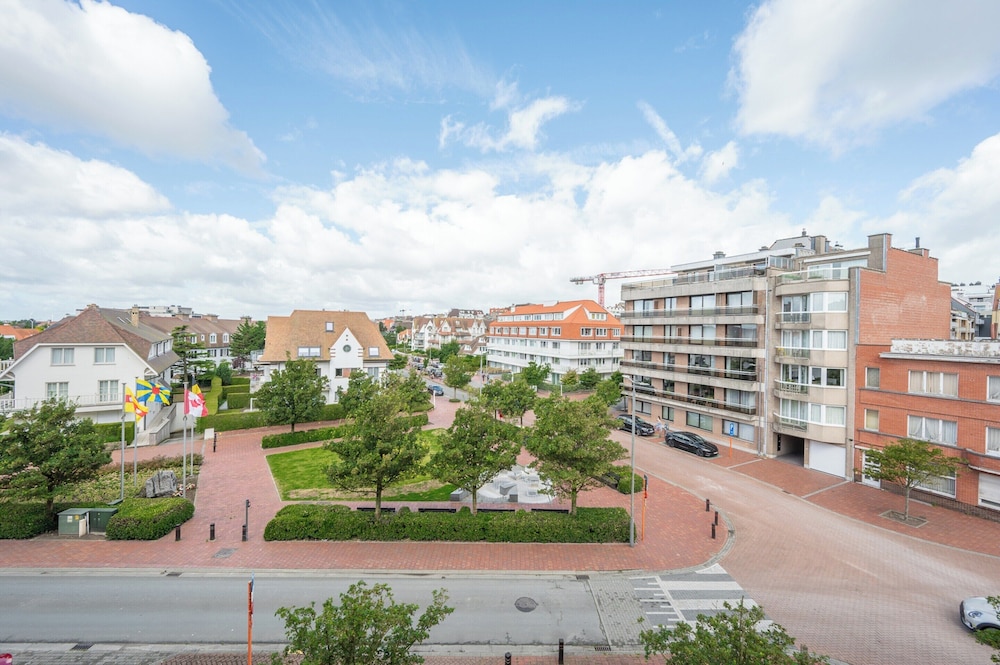 Duplex in Knokke-heist Near Albertstrand Beach