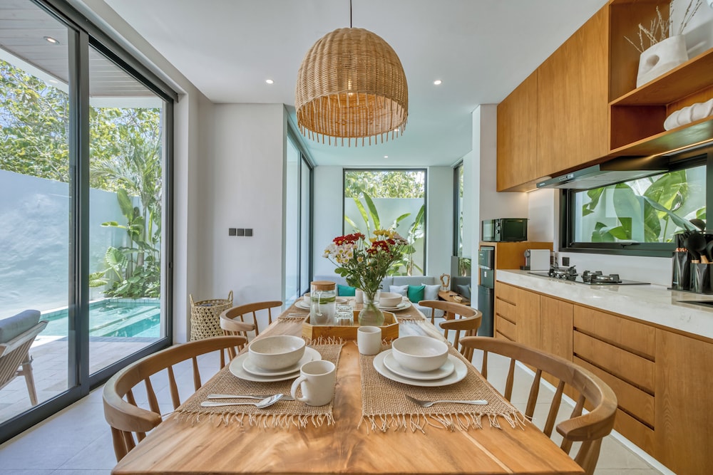 New Luxury Malvarrosa Villas