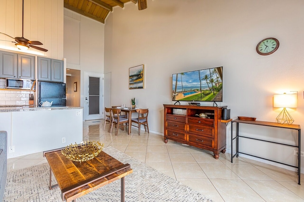 Hale Kai by Coldwell Banker Island Vacations