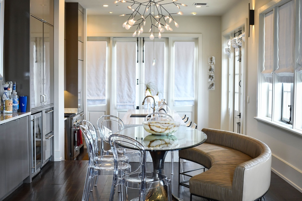 Skyline Penthouse - Image 3