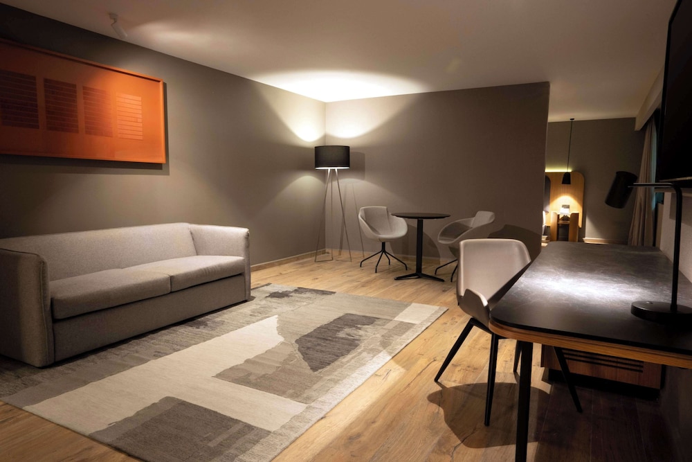 Hilton Mexico City Airport 3