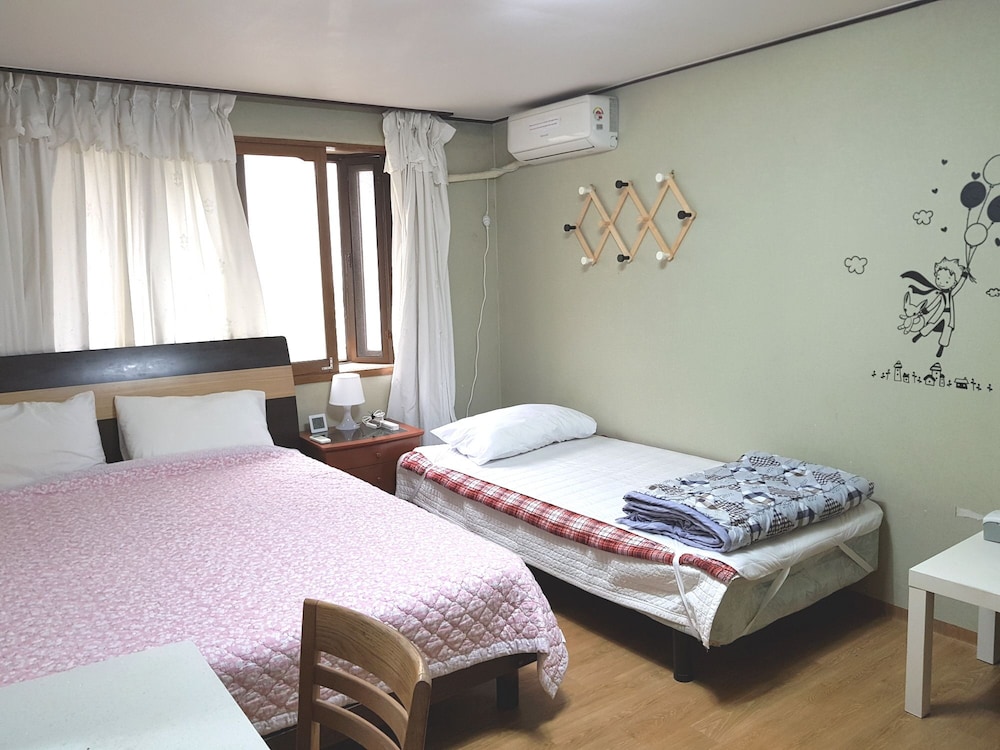 Apple Tree Guest house