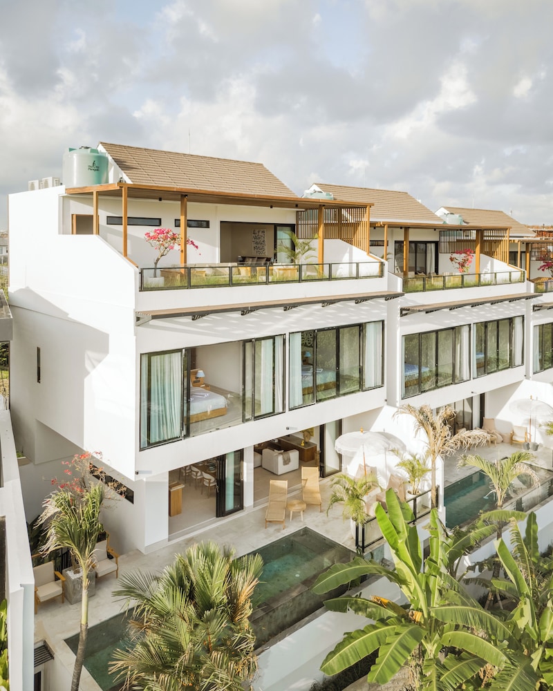 The Bali Manor Collection