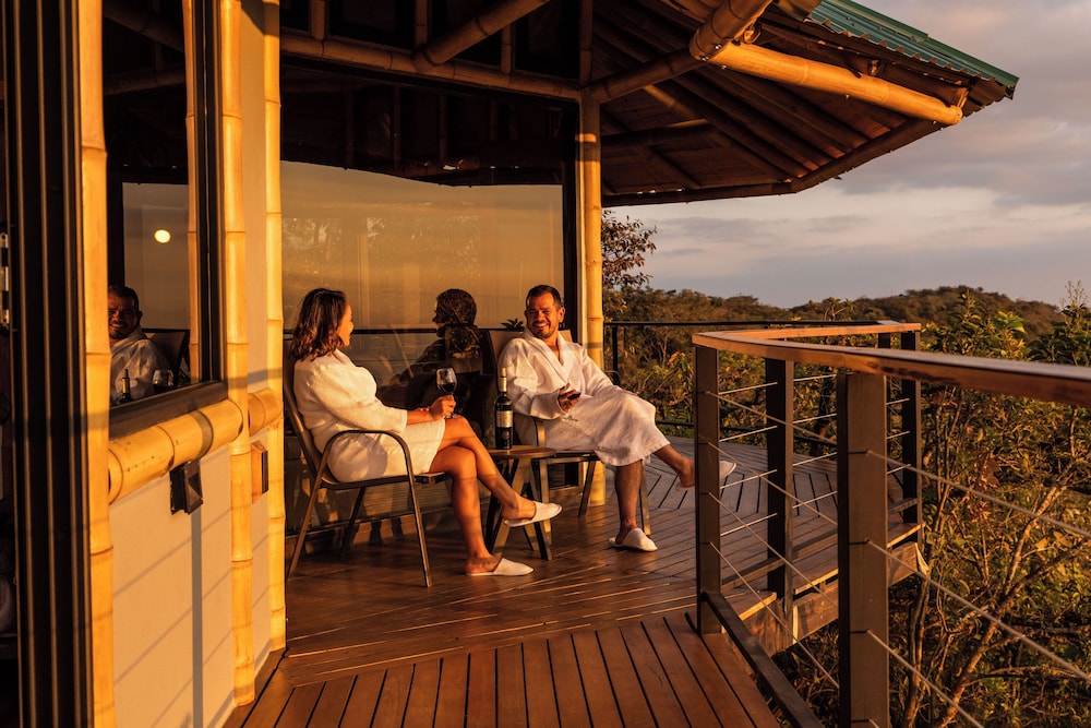 Million Dollar View Ecovilla