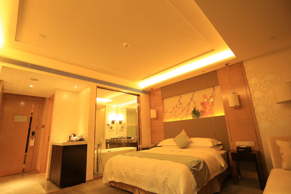 Ramada Yiyang Taojiang