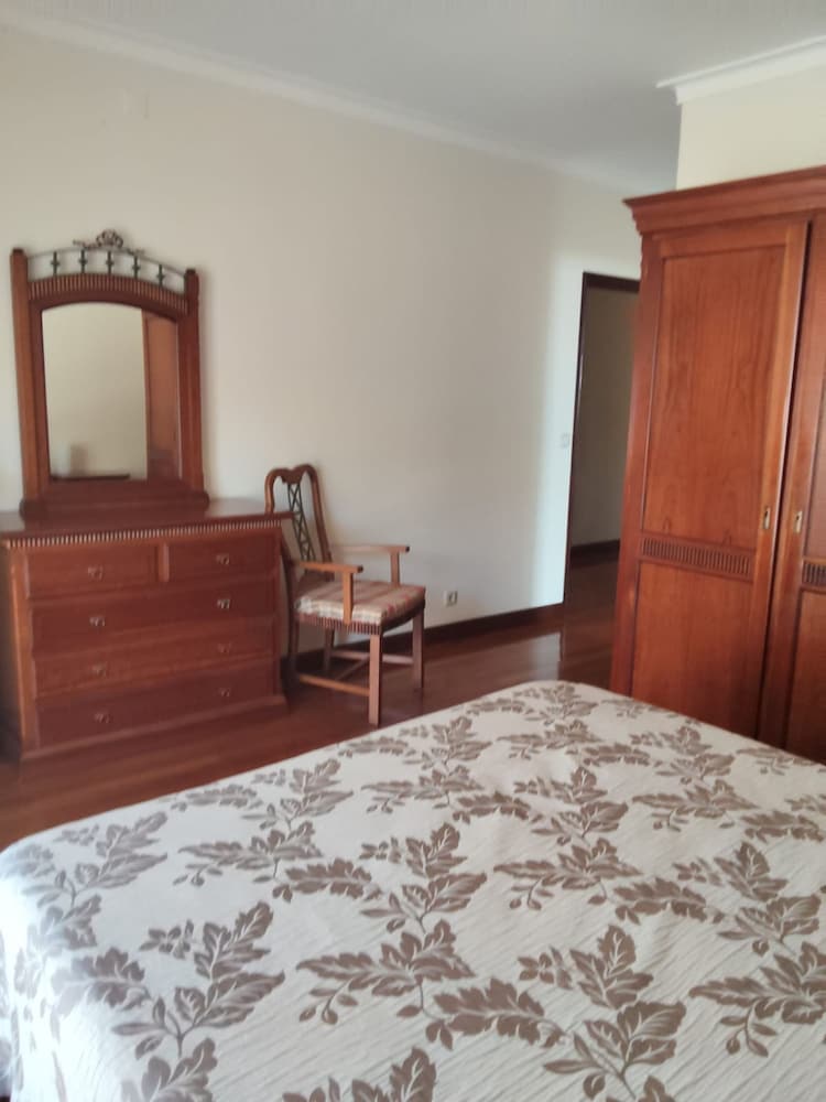 Sweet 3 Bedrooms Terrace Home Close Esposende